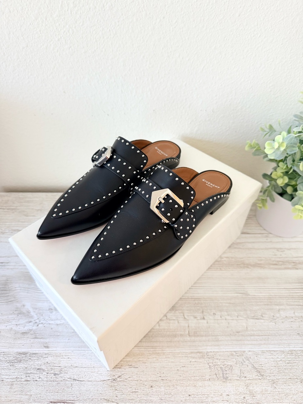 New Givenchy leather flat slip on mules, black, size 36, US 6